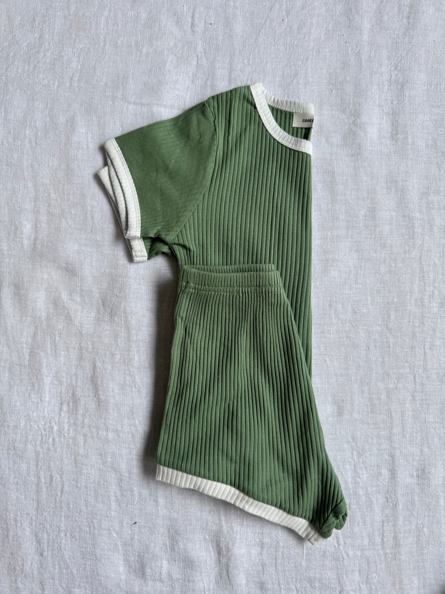 Green ribbed baby set with top and bottoms